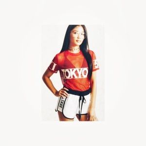 🌹Bright red mesh Tokyo top